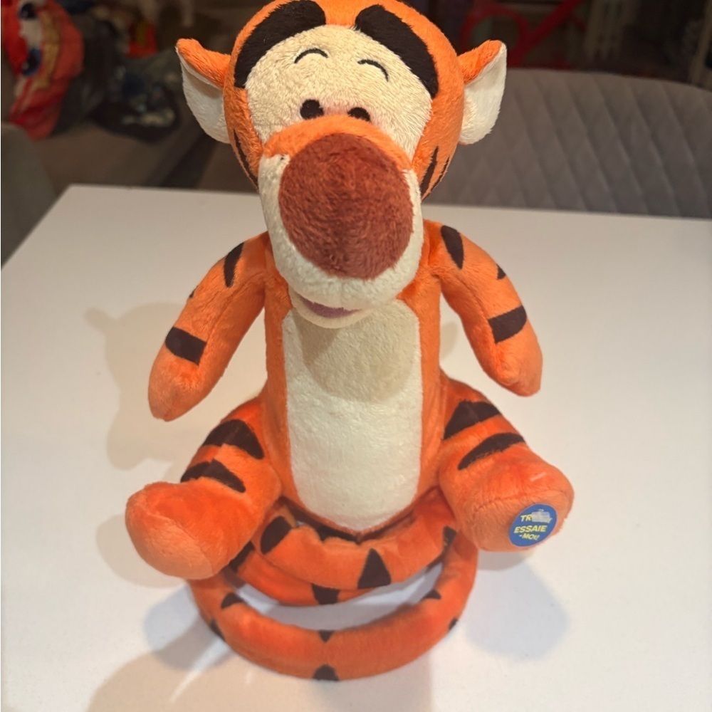 Disney Winnie the Pooh Tigger Talking Bouncing Plush – Works! w/ Tags - Picture 8 of 8